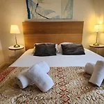 Place De L\'Etoile, Wagram With Ac