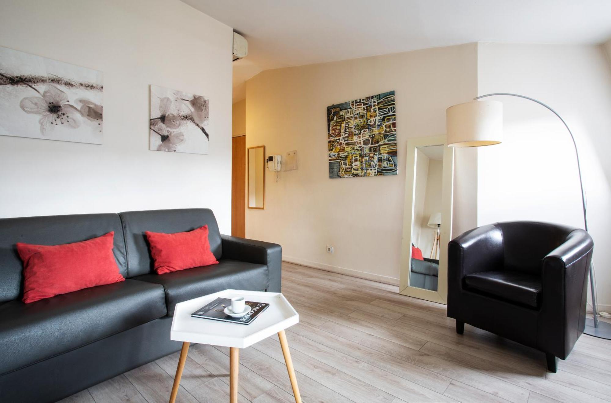 Appartamento Place De L'etoile, Wagram With Ac